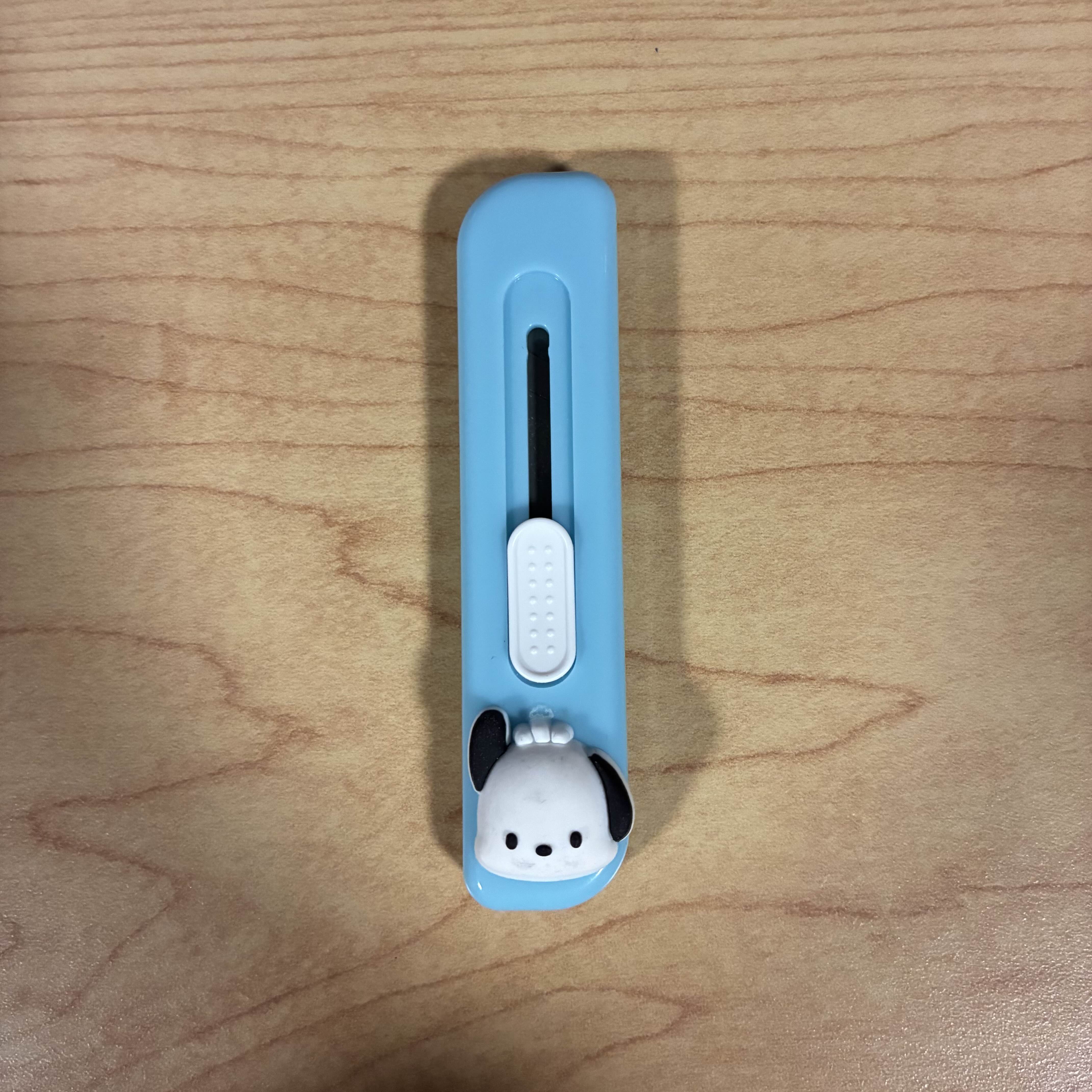 This is the sound of me ejecting and retracting my exacto knife.<br><audio controls src='/audio/Exacto knife.mp3'></audio>